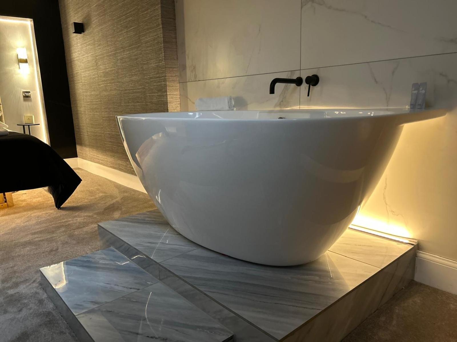 Luxury 1Bed Retreat Edinburgh Daire Dış mekan fotoğraf